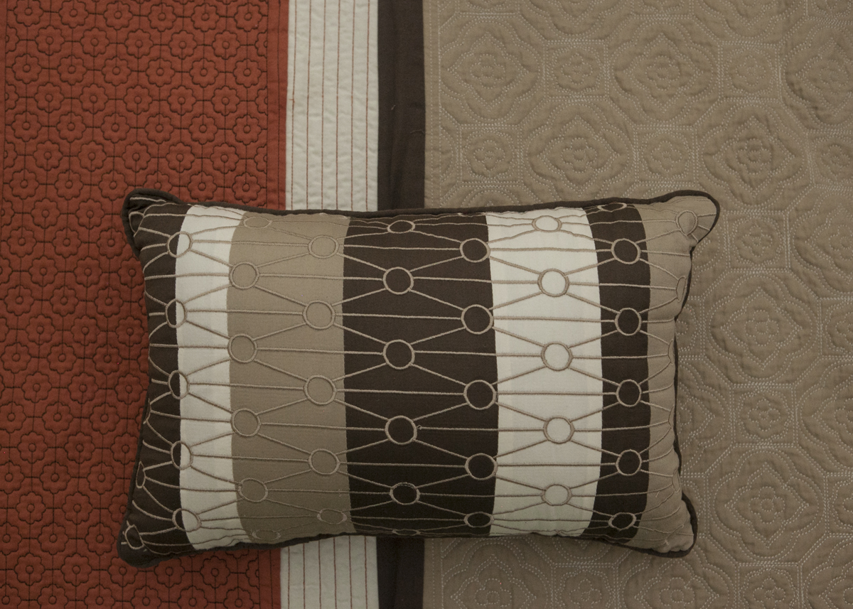 Queen Size HGTV Bedding