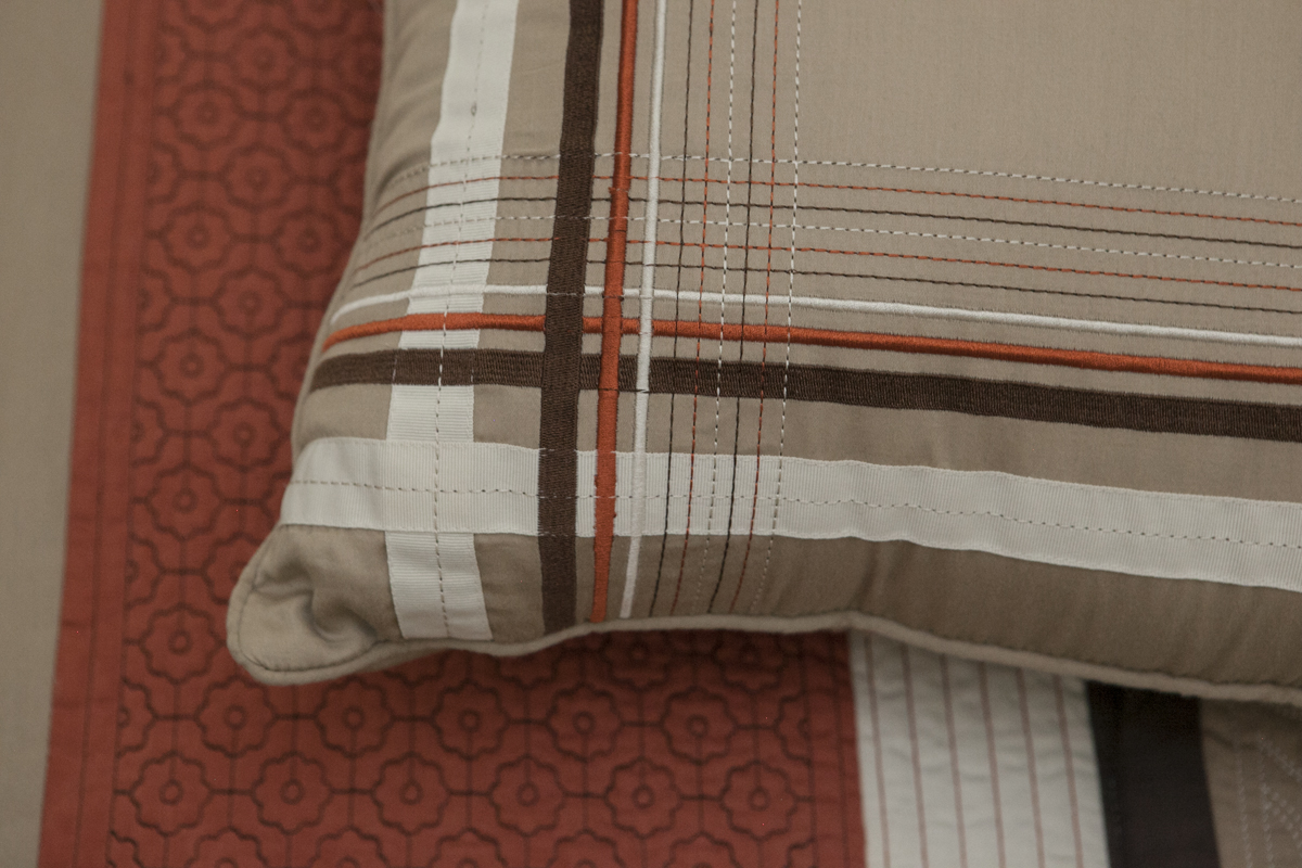 Queen Size HGTV Bedding