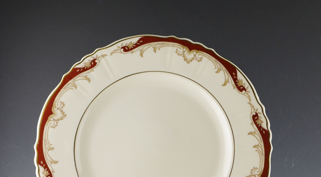 Collection of Syracuse China "Wayne" and "Radcliffe" Dinnerware