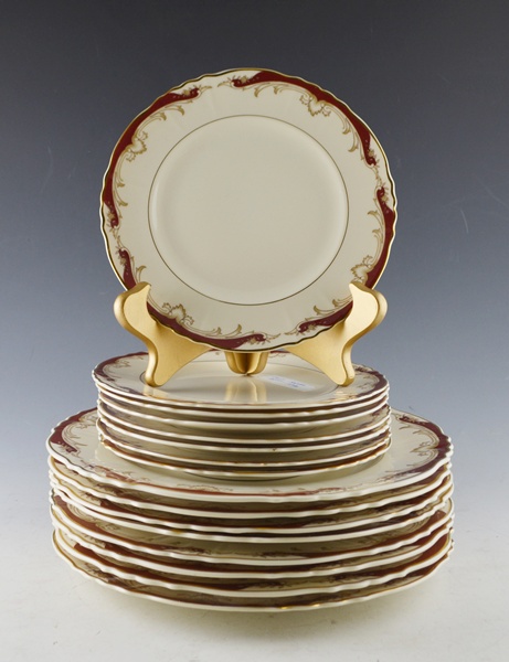Collection of Syracuse China "Wayne" and "Radcliffe" Dinnerware