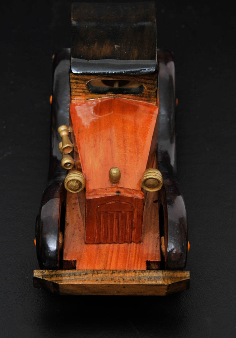 Assorted Wood Decorative Items