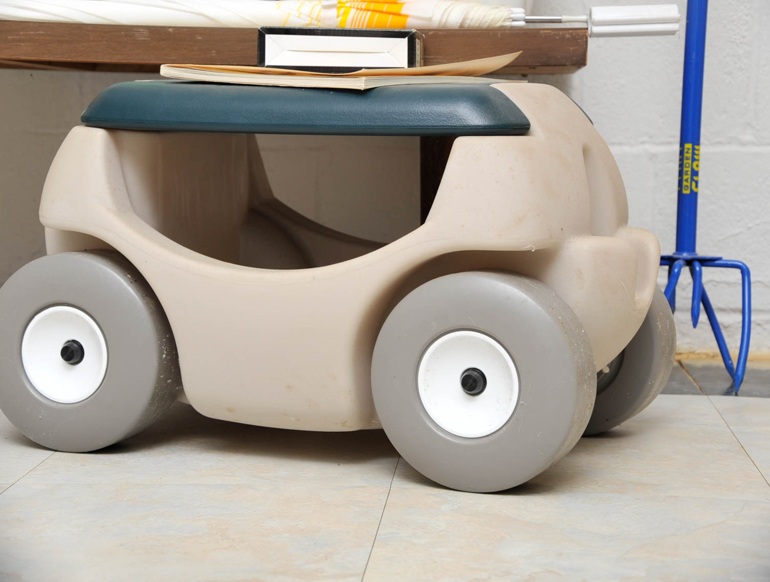 Various Gardening Items