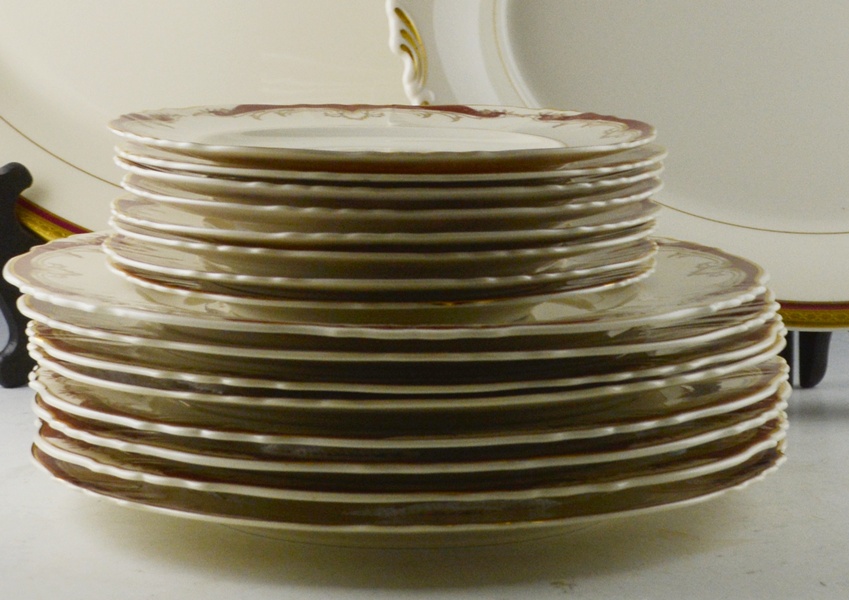 Collection of Syracuse China "Wayne" and "Radcliffe" Dinnerware