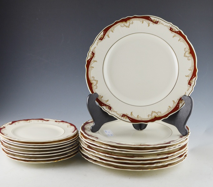 Collection of Syracuse China "Wayne" and "Radcliffe" Dinnerware