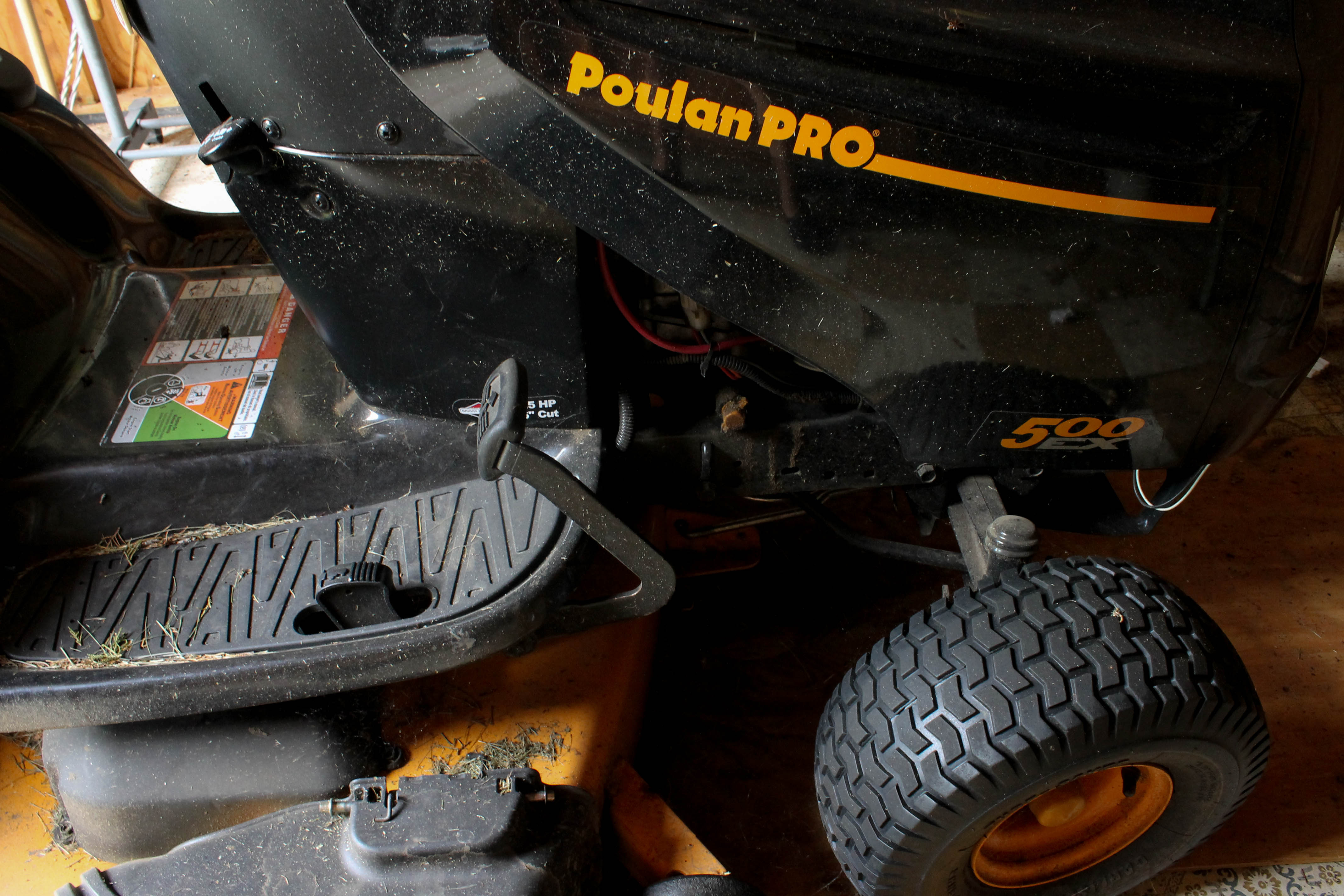 Poulan PRO 500EX Riding Tractor