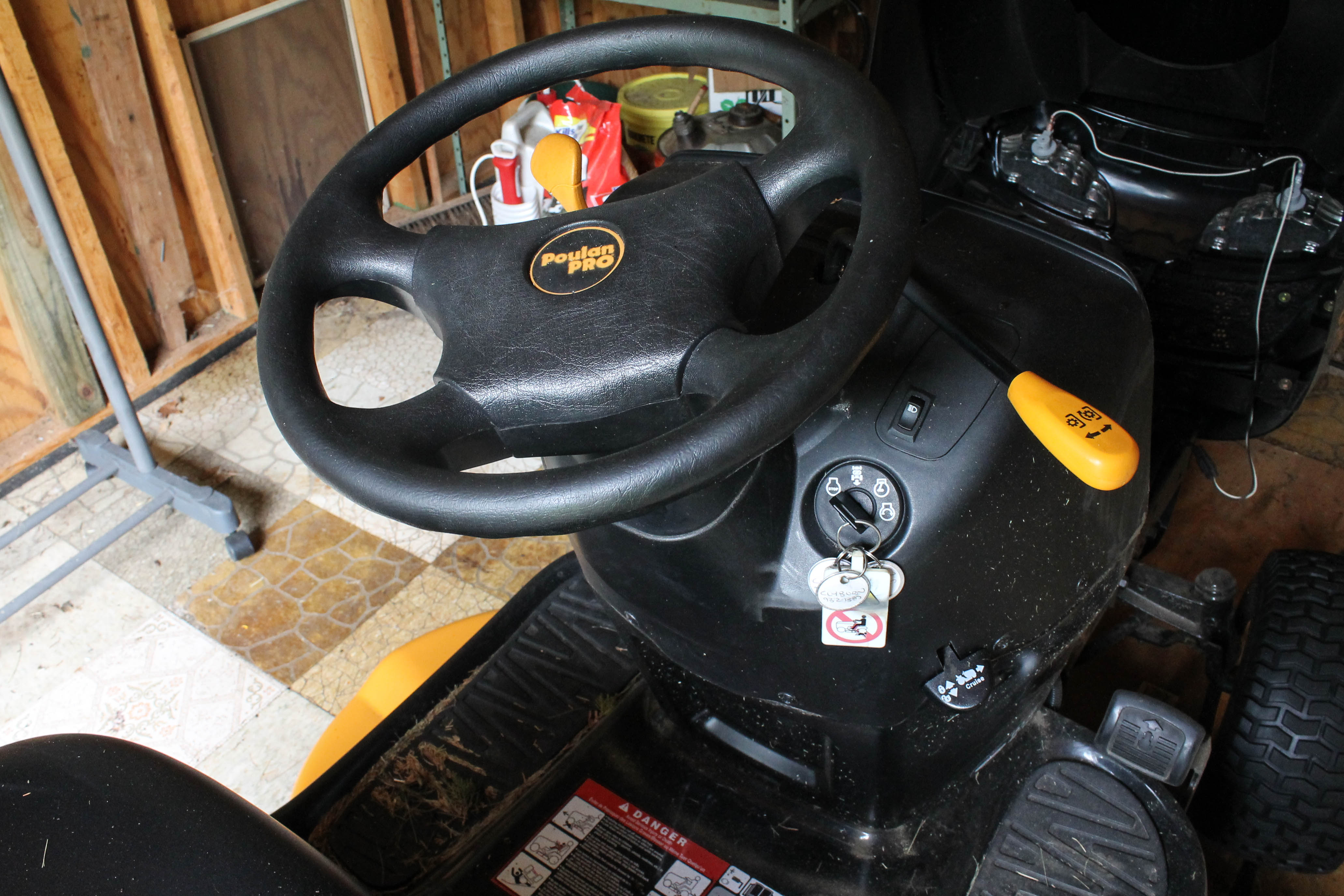 Poulan PRO 500EX Riding Tractor