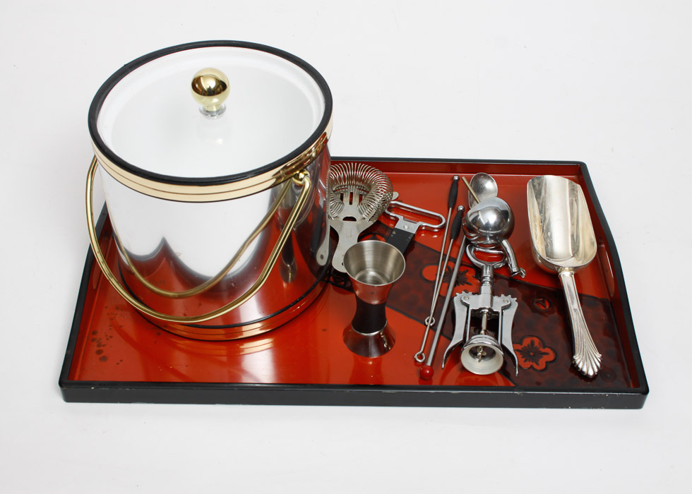 Silver Finished Bar Set