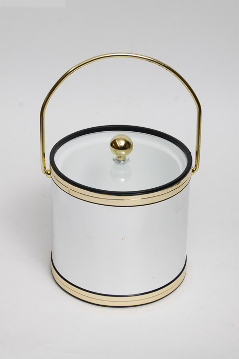 Silver Finished Bar Set