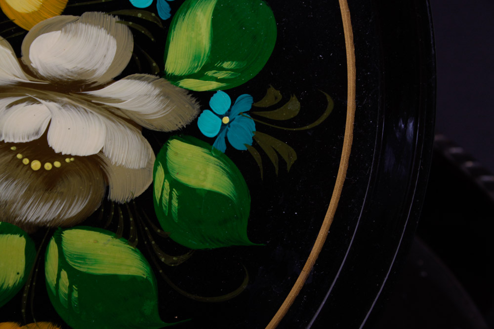 Glass Set with Two Trays