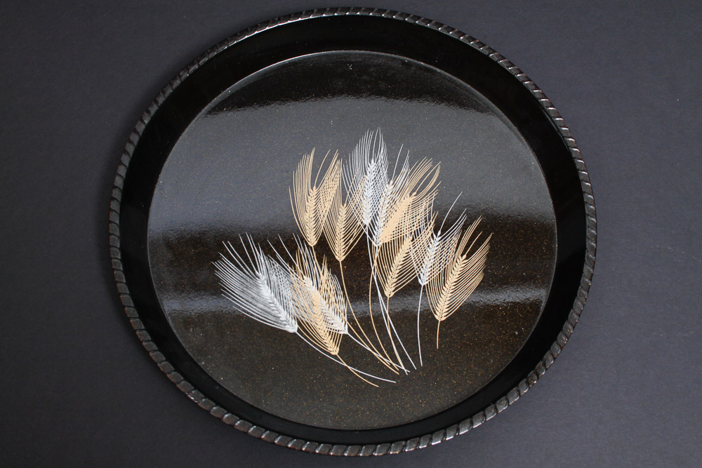 Glass Set with Two Trays