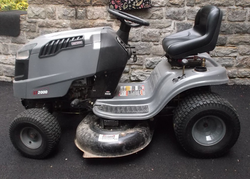 Craftsman 19HP Briggs & Stratton Gold Plus Riding Lawnmower