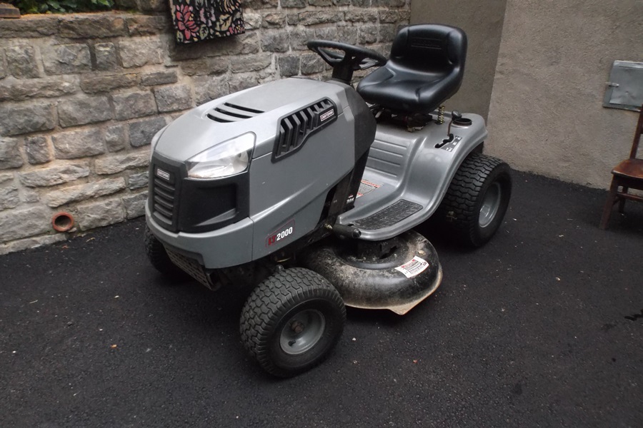 Craftsman 19HP Briggs & Stratton Gold Plus Riding Lawnmower