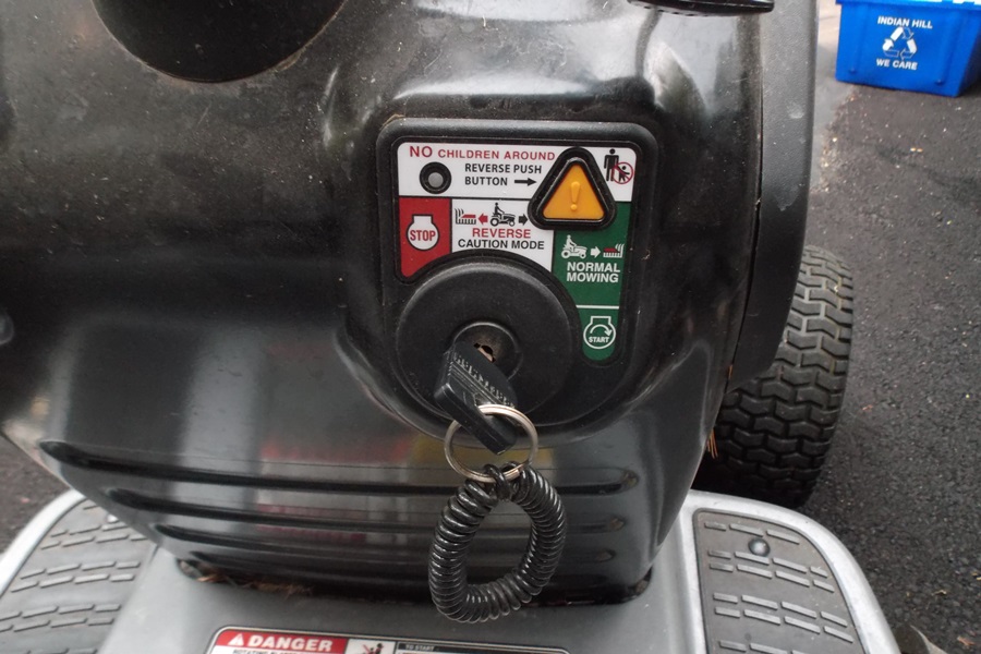 Craftsman 19HP Briggs & Stratton Gold Plus Riding Lawnmower