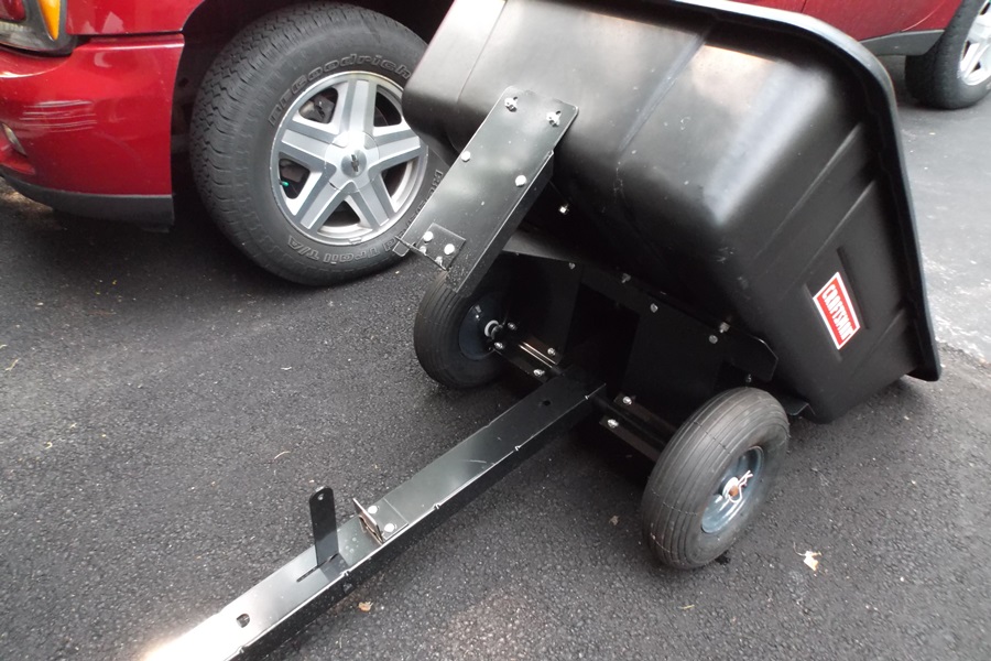 Craftsman 10 Cubic Foot Poly Dump Cart