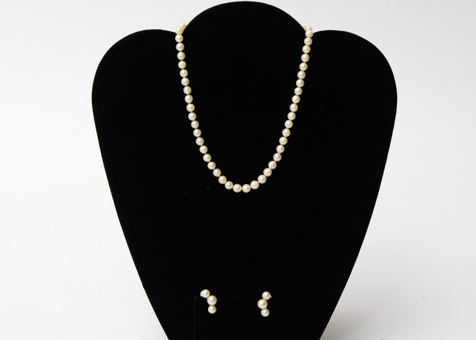 Cultured Pearl Necklace and Earrings