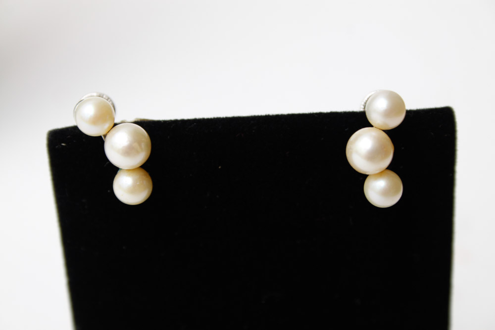 Cultured Pearl Necklace and Earrings