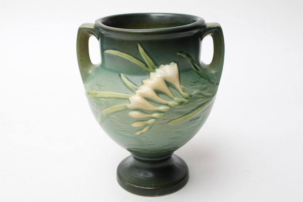 Roseville "Freesia" Trophy Vase