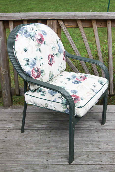 Green Metal Patio Table Set