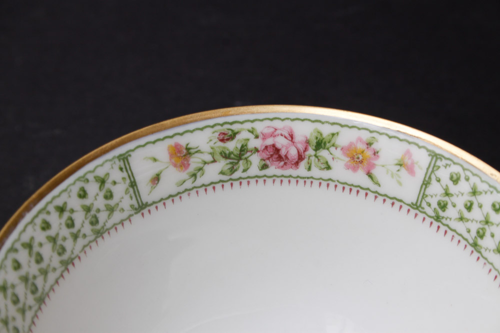 C. Ahrenfelolt Limages France Depose China