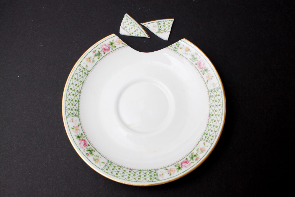 C. Ahrenfelolt Limages France Depose China