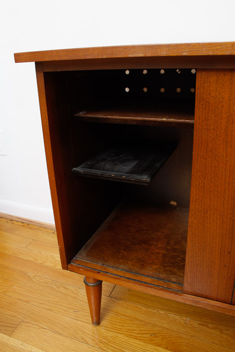 Mid Century Modern End Table