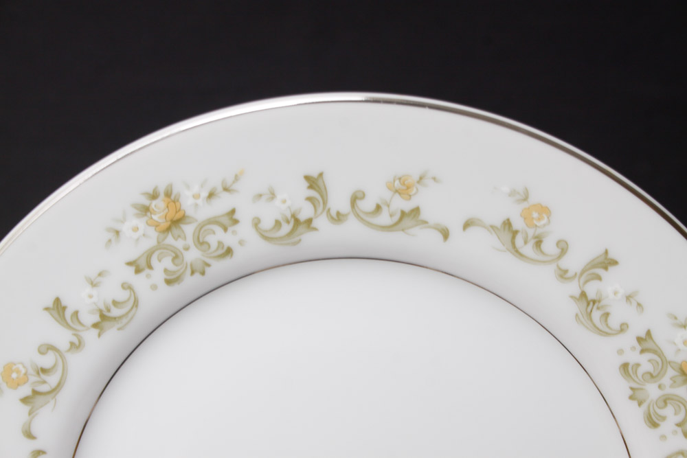 Town House Fine Bone China Set