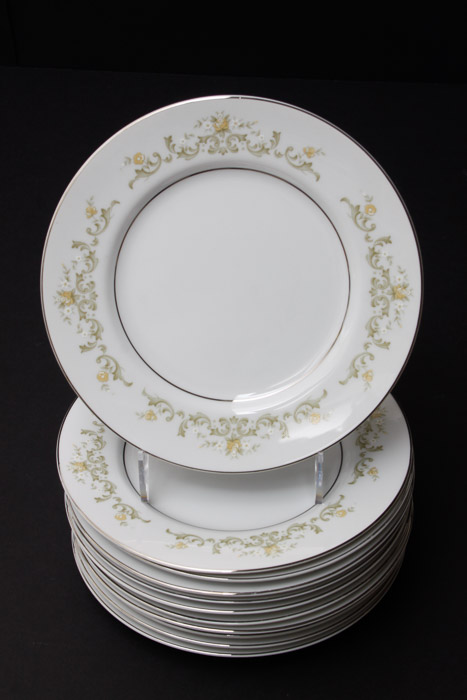 Town House Fine Bone China Set
