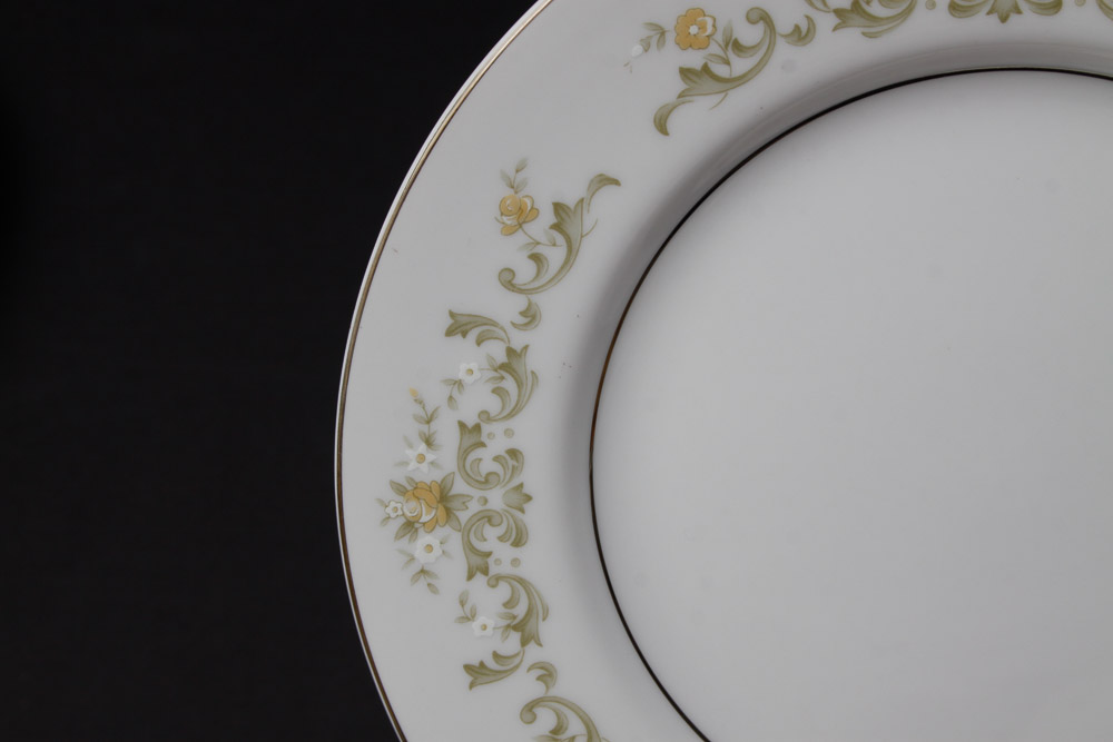 Town House Fine Bone China Set