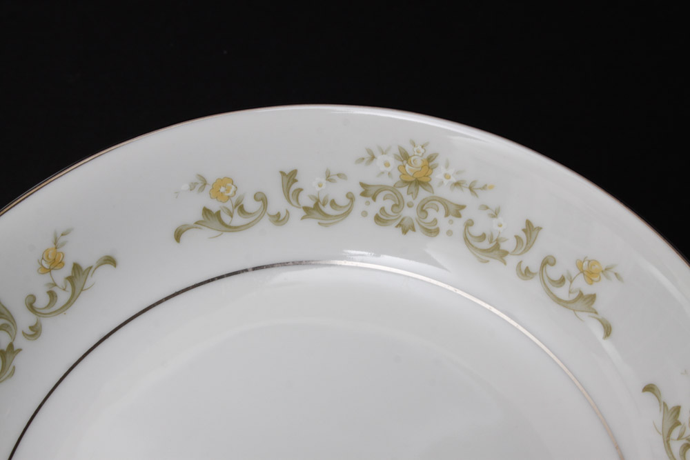 Town House Fine Bone China Set