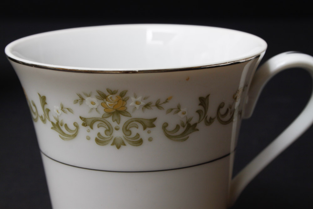 Town House Fine Bone China Set