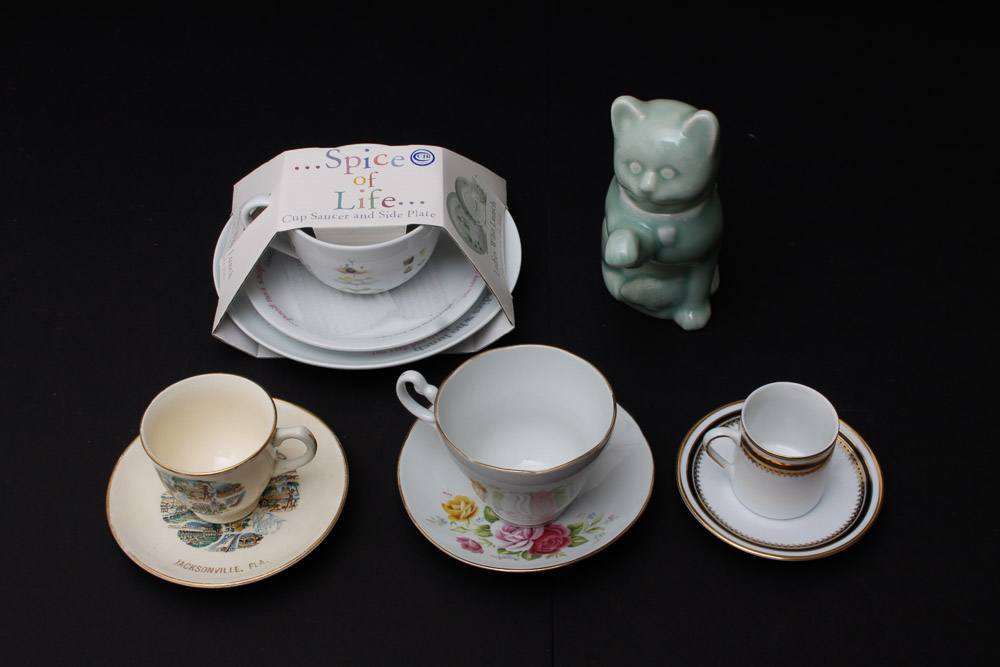 Cat Teapot and a Teacup Collection