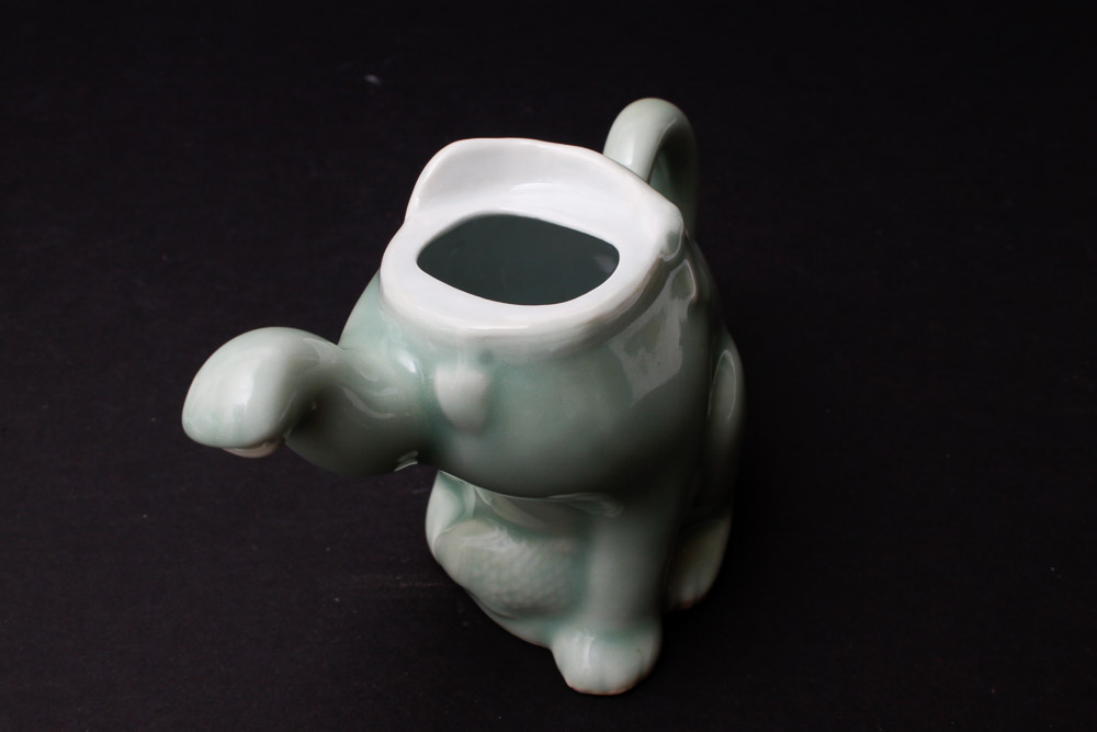 Cat Teapot and a Teacup Collection