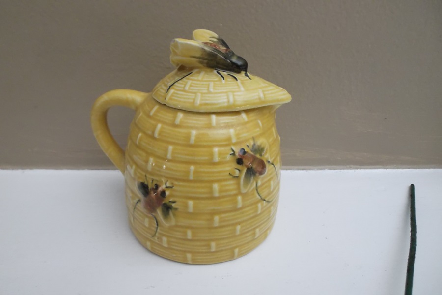 Assortment of Bumblebee Themed Items