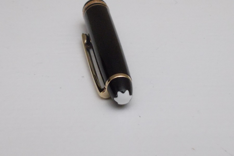 Montblanc Meisterstuck Fountain Pen 4810 14k