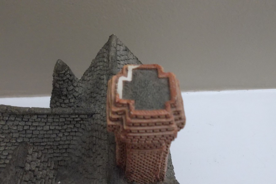 1986 John Hine Studios Miniature House 2202