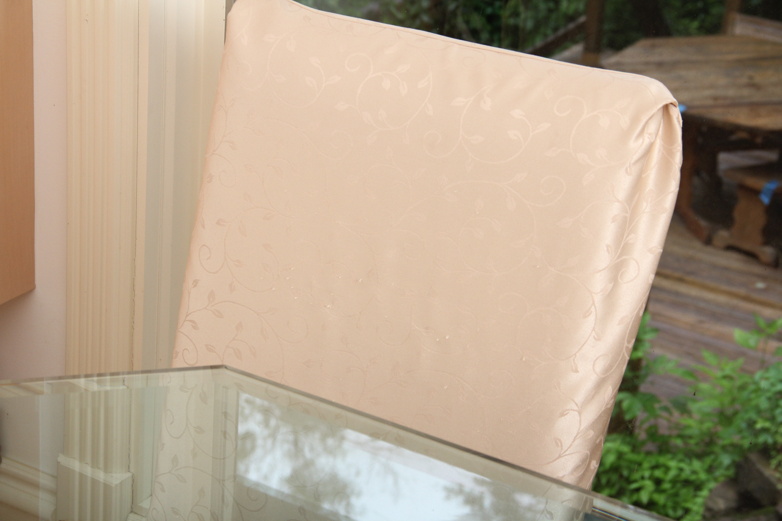 Glass Top Pedestal Table