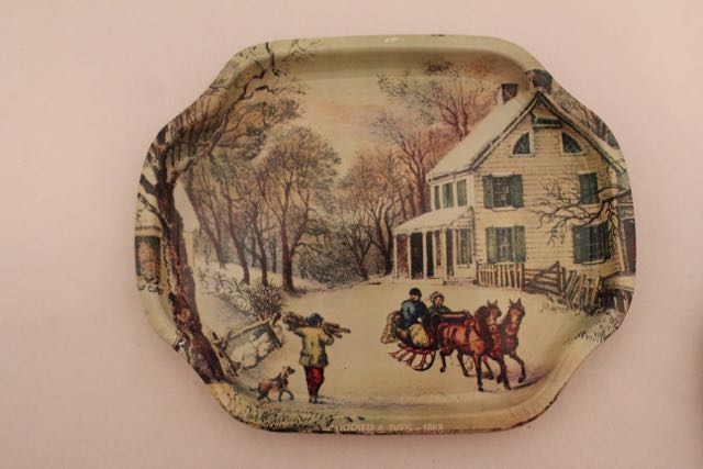 Vintage Currier and Ives Tin Snack Trays