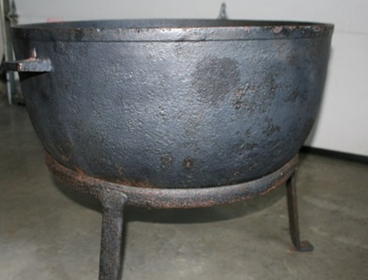 Large Cast Iron Campfire Kettle with Stand