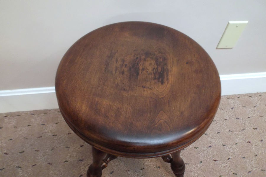 Victorian Claw and Ball Telescoping Piano Seat