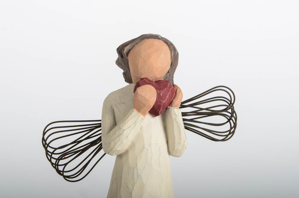 Willow Tree "Angel of the Heart"