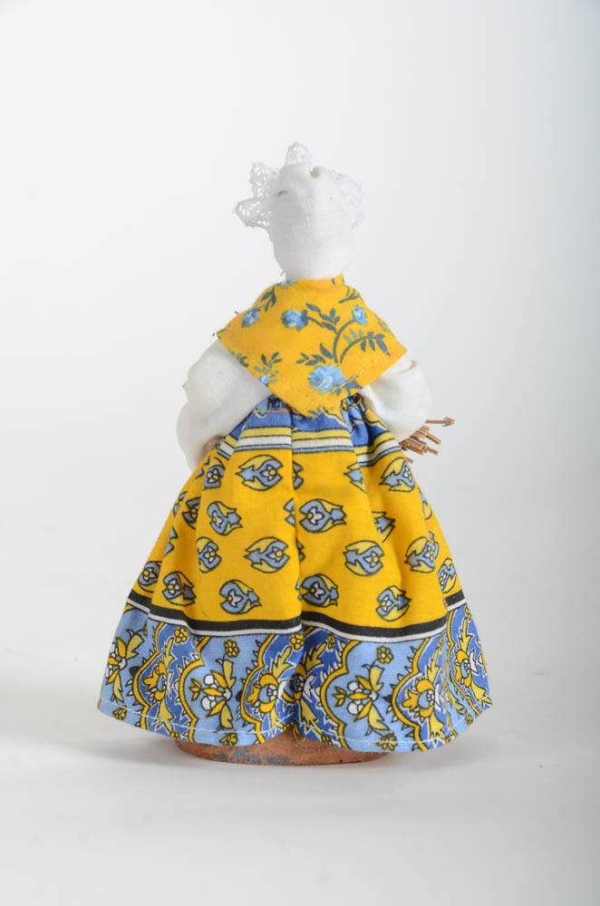 Amy Sylvette Santons Figurine