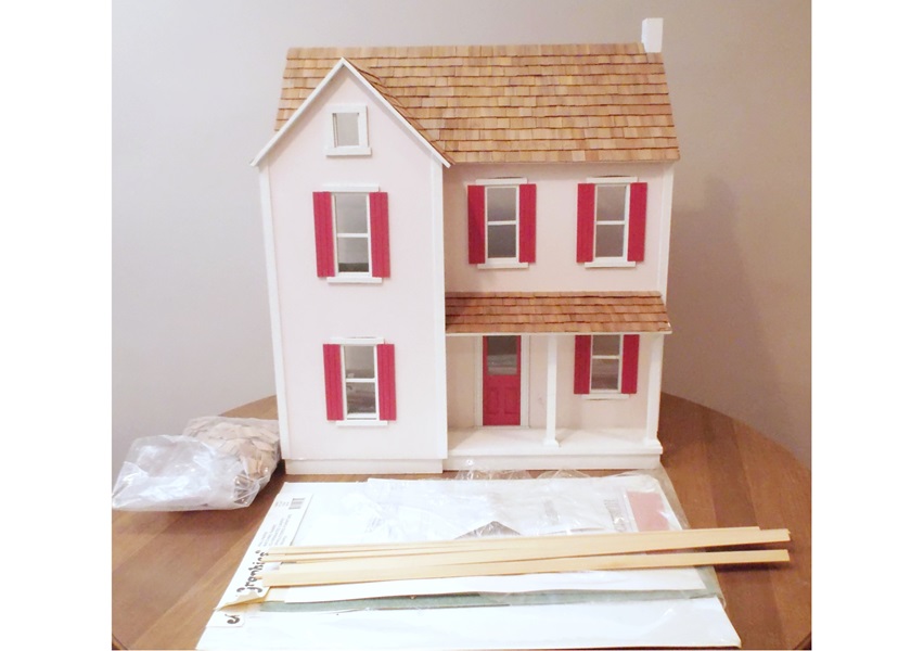 Custom Made Do-it-yourself Doll House
