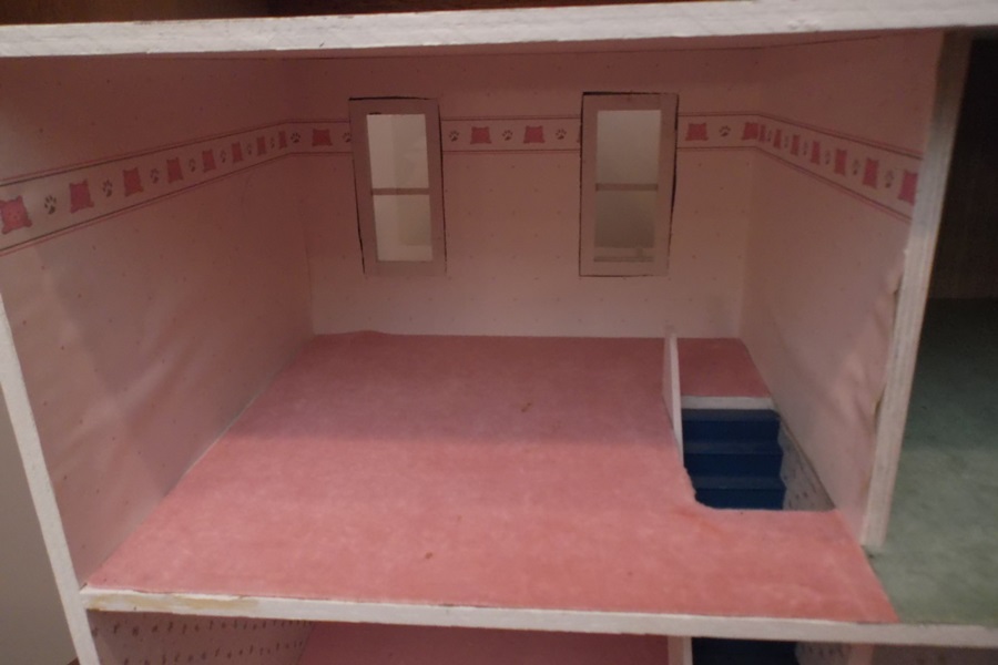 Custom Made Do-it-yourself Doll House