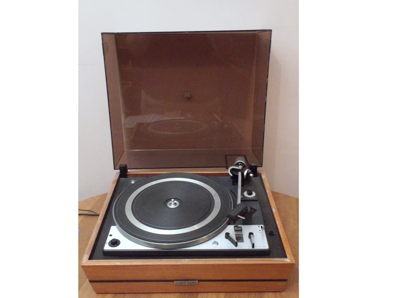 1970's Dual 1228 United Audio Turntable