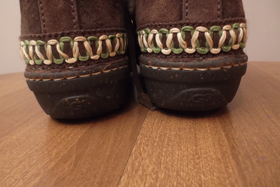 Pair of Ladies Euro Size 41 Sheepskin Uggs