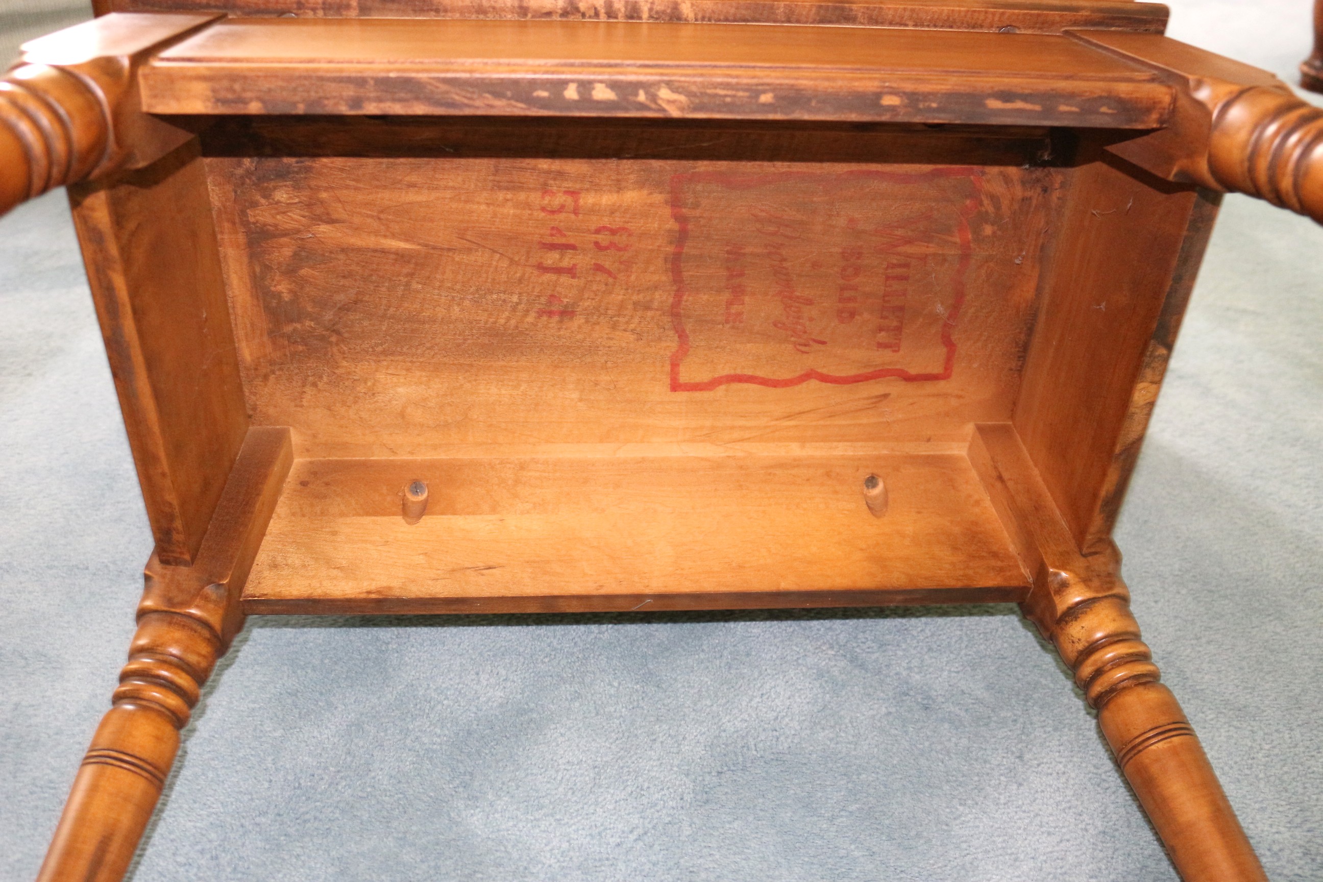 Willett Solid Maple 'Brownleigh' End Table