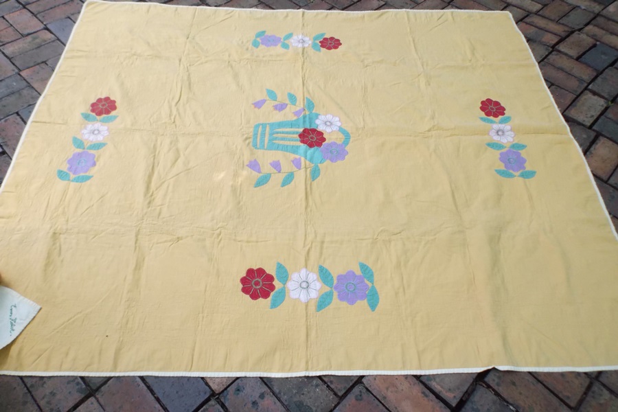 A Vintage Applique Quit