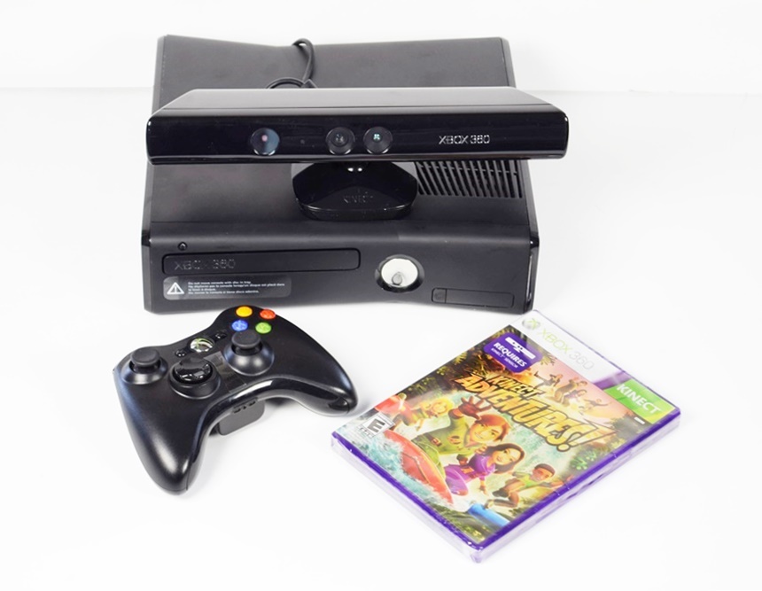 XBox 360 Kinect with Wireless Control and Game