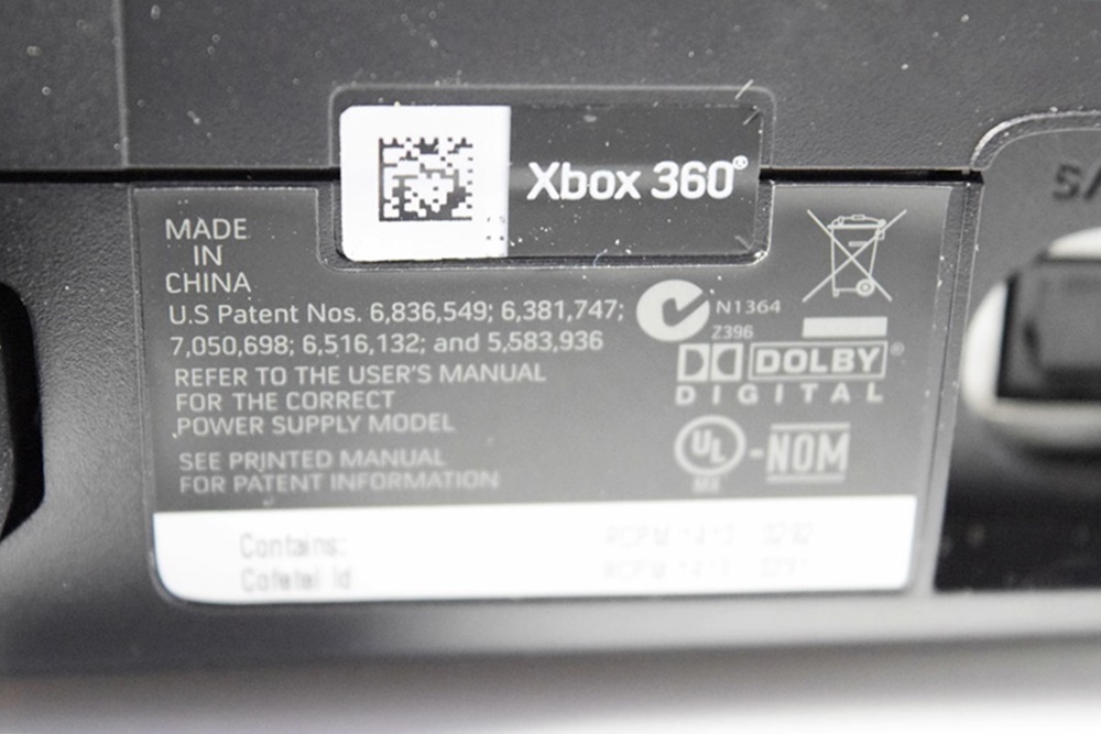 XBox 360 Kinect with Wireless Control and Game