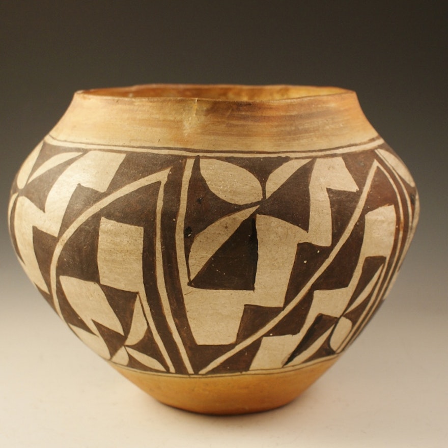 Acoma Olla Pottery Jar